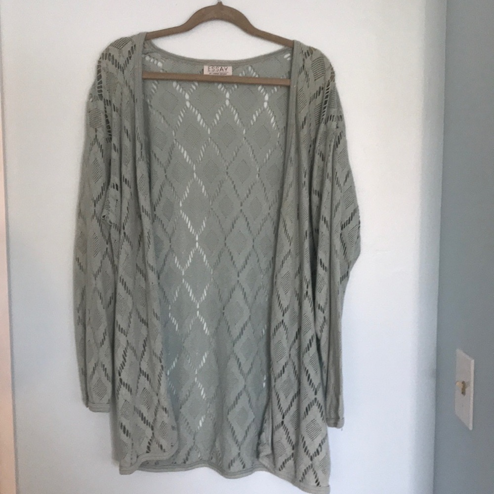 Light mint cardigan!
